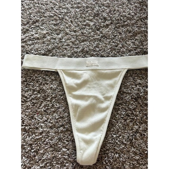 SKIMS Rib Thong Underwear - Comfy, Everyday Essential, Wardrobe Staple - Picture 1 of 4